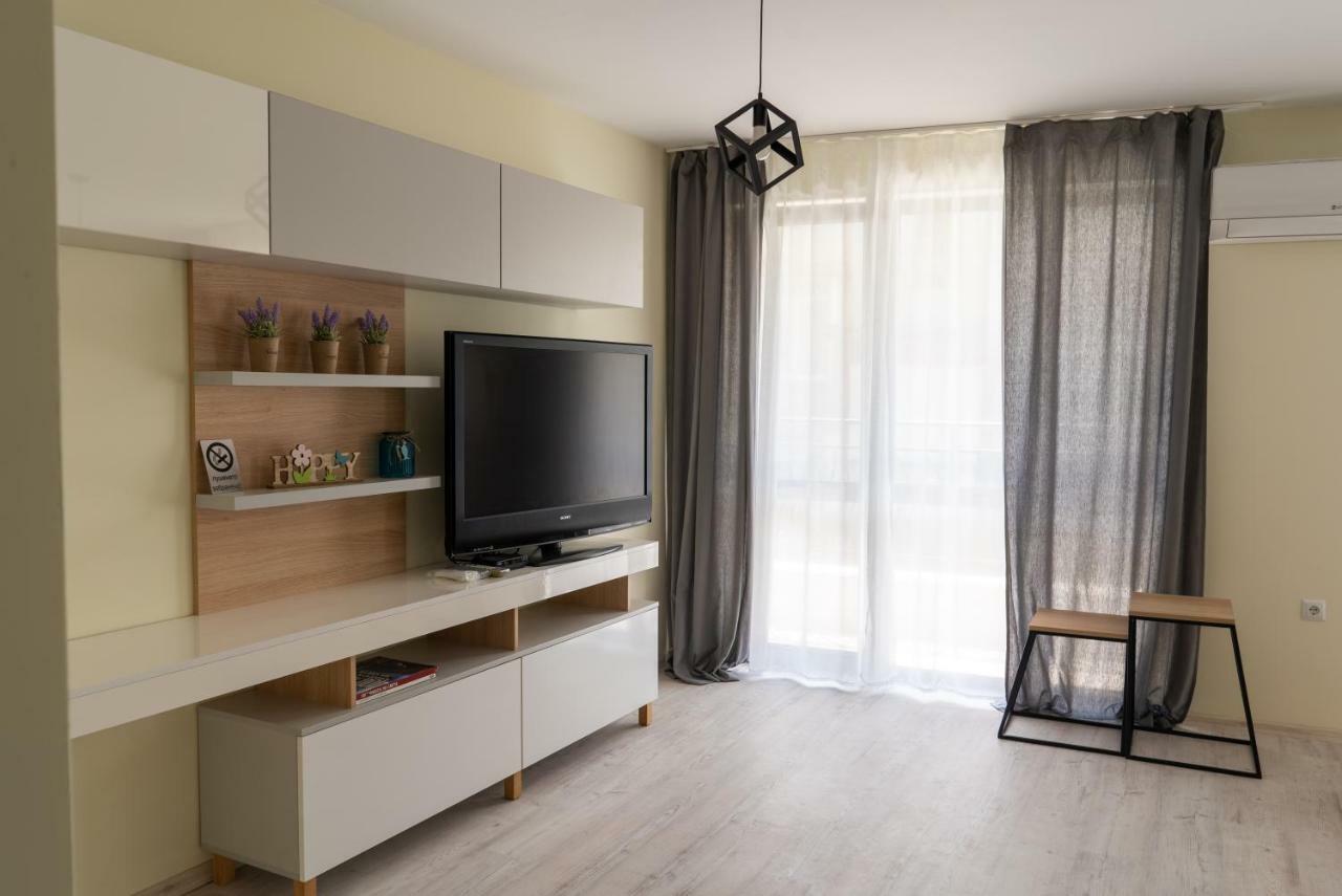 La Familia Apartments Varna Exteriör bild